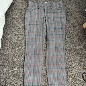 Gap Slacks